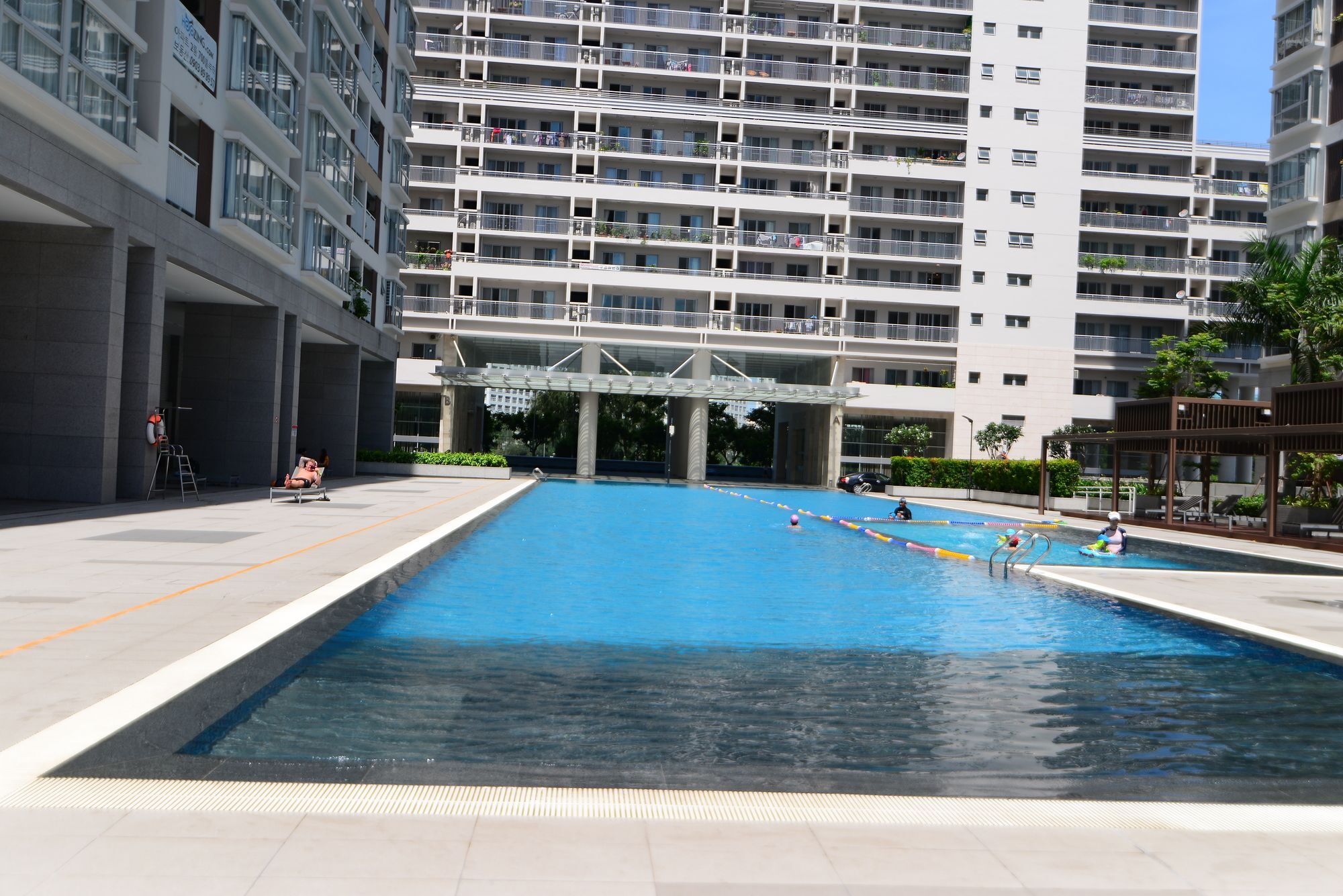 Scenic Valley Apartment 4 Bedroom - Sabina Hcm Ho-Chi-Minh-Stadt Exterior foto